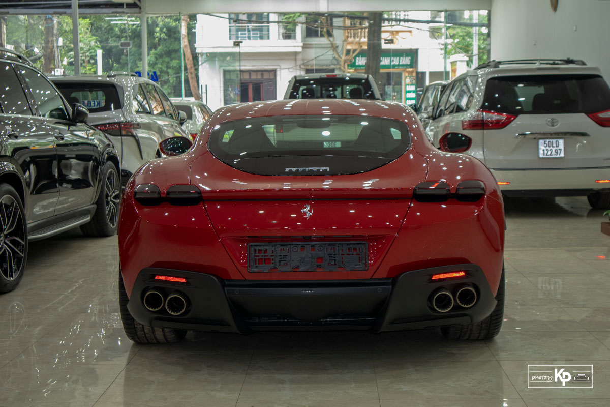 Cận cảnh xe Ferrari Roma màu đỏ Rosso "độc nhất" Việt Nam a4
