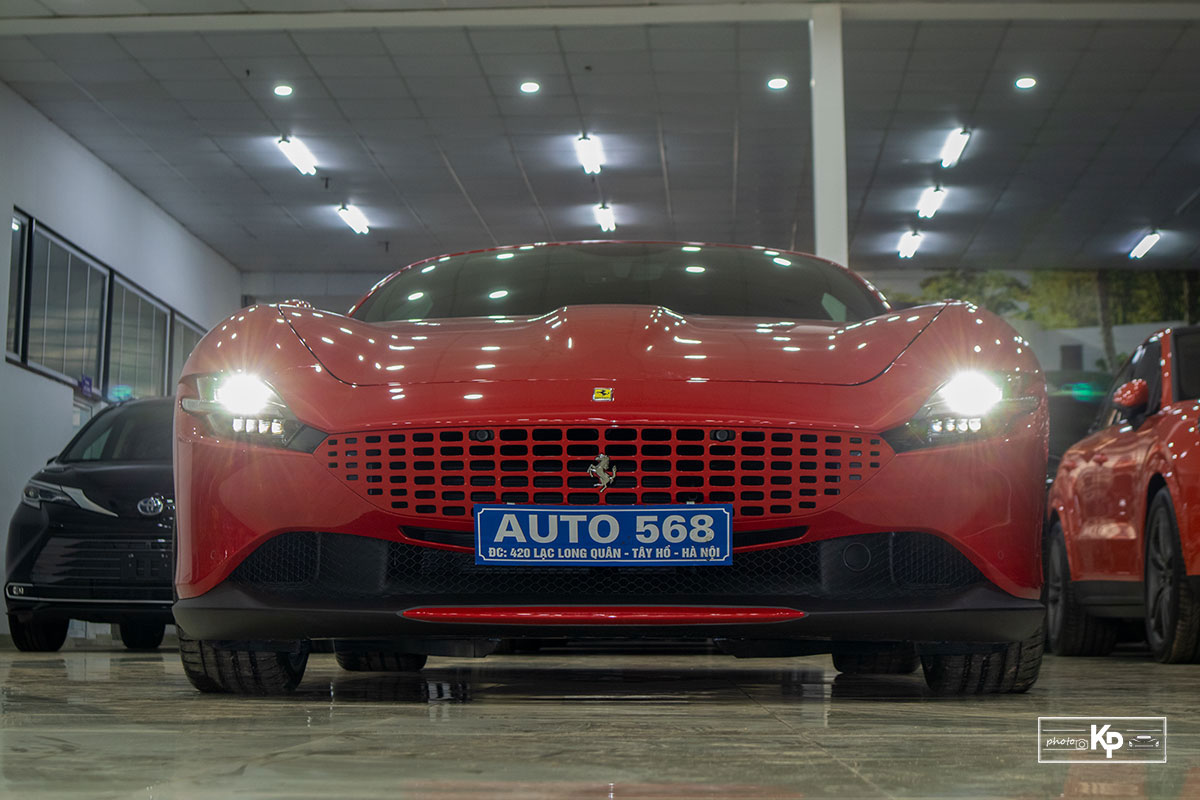 Cận cảnh xe Ferrari Roma màu đỏ Rosso "độc nhất" Việt Nam a1