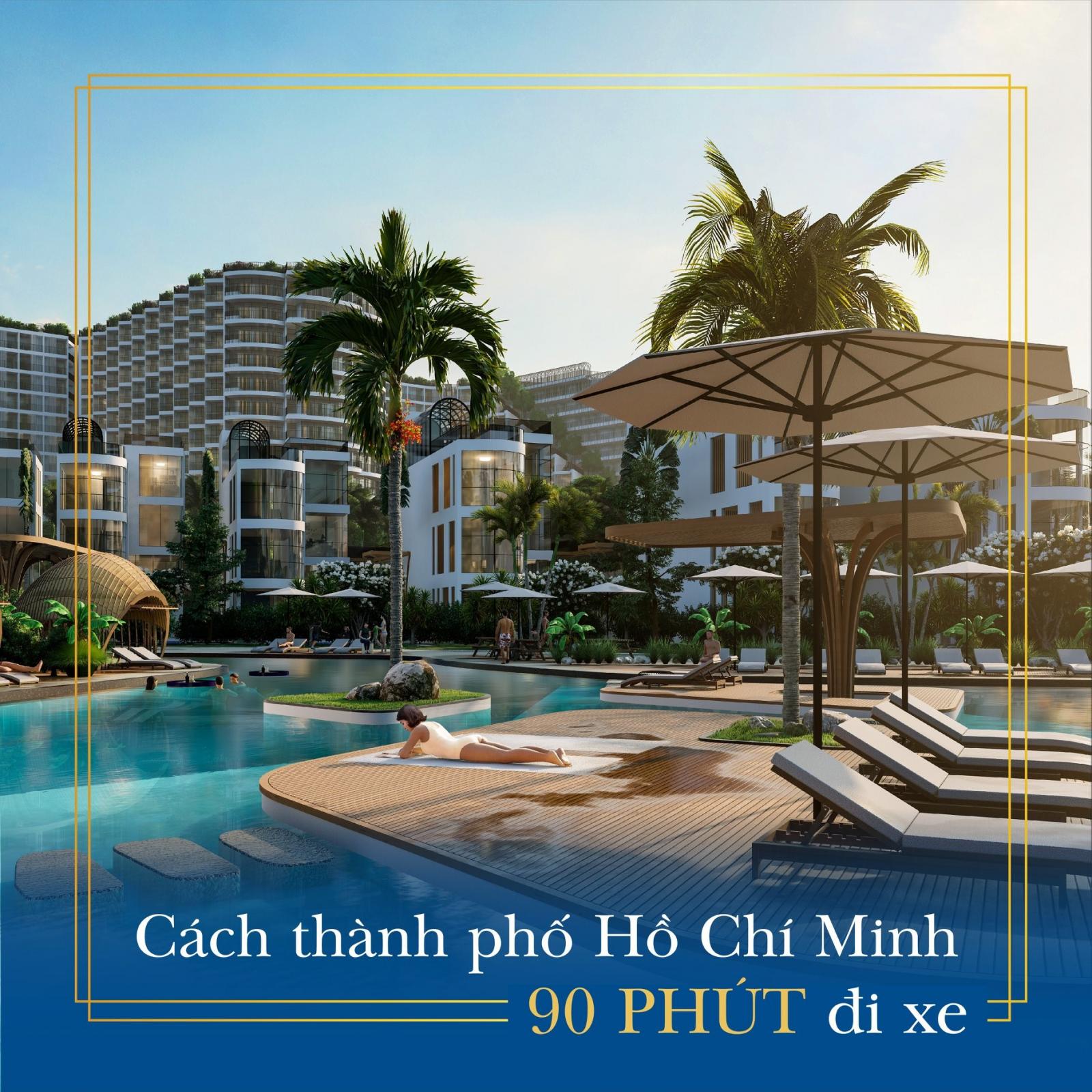 nhiều người ở khu hồ bơi nghỉ dưỡng