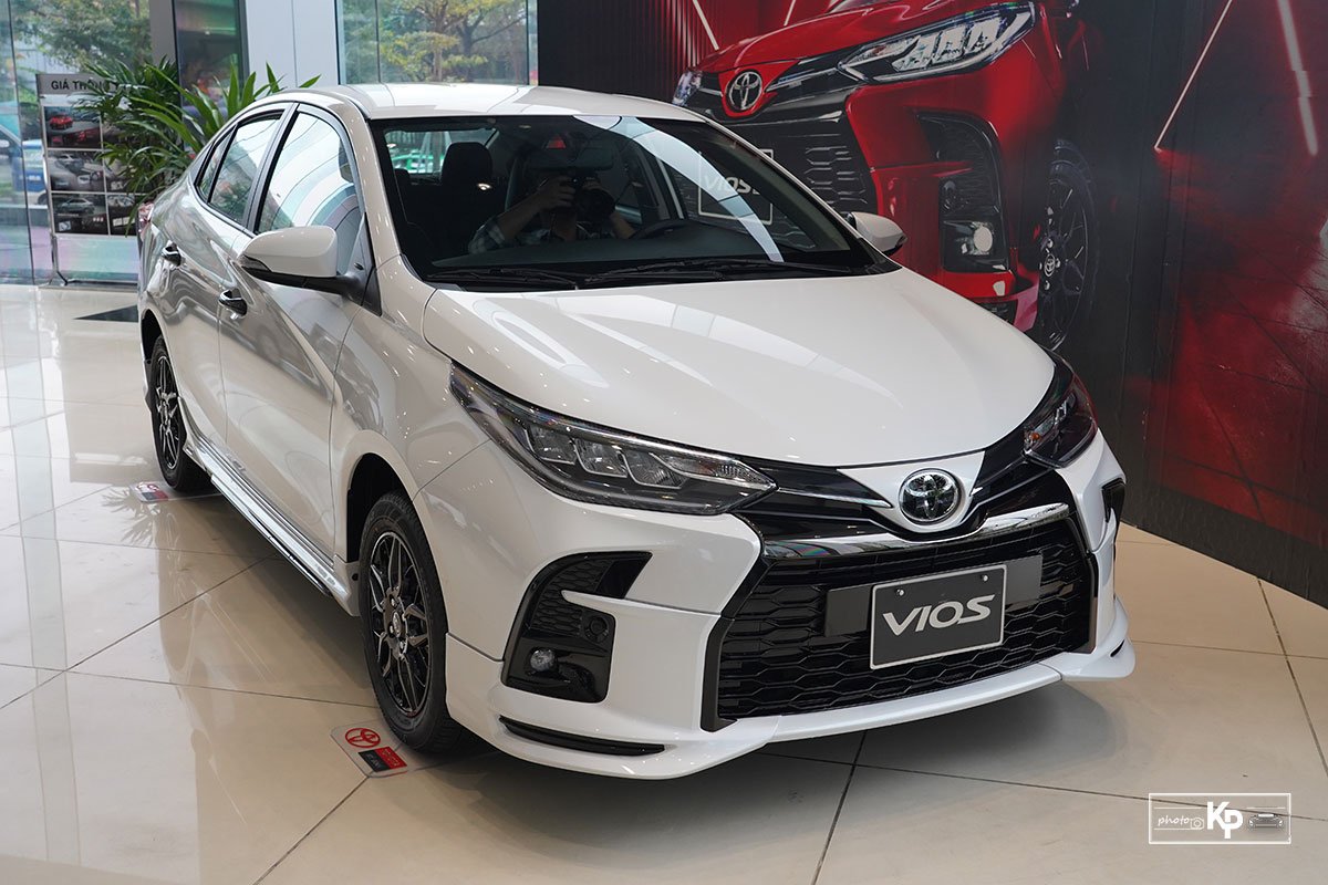 Toyota Vios GR-S vừa ra mắt thị trường Vi&ecirc;̣t 1