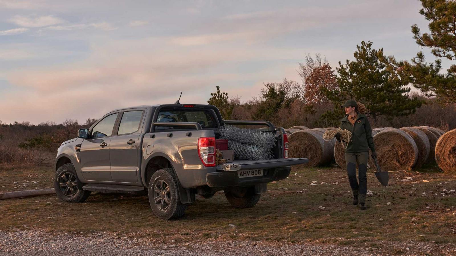Ford Ranger Wolftrak đủ sức vượt qua các đoạn đường đầy trở ngại.