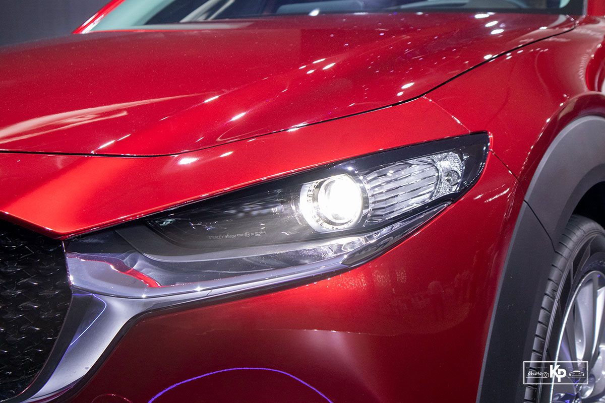 Ảnh Đèn pha xe Mazda CX-30 2021