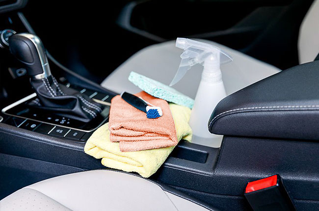 C&aacute;c dụng cụ vệ sinh.