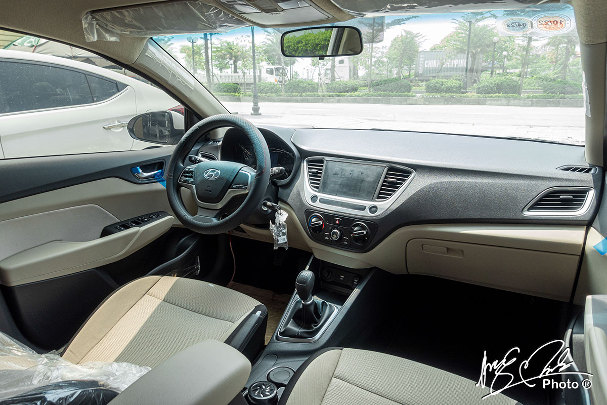 Ảnh Khoang lái xe Hyundai Accent 2021