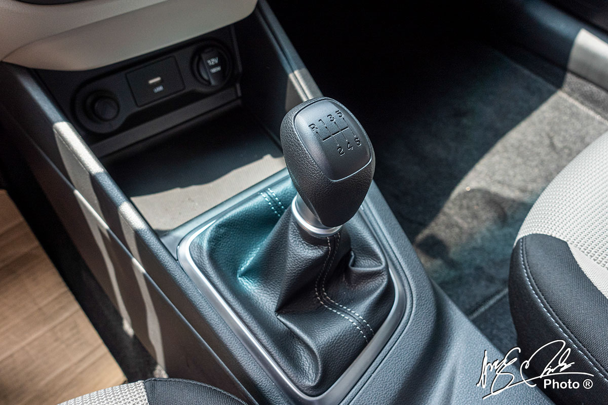 Ảnh Vận hành xe Hyundai Accent 2021