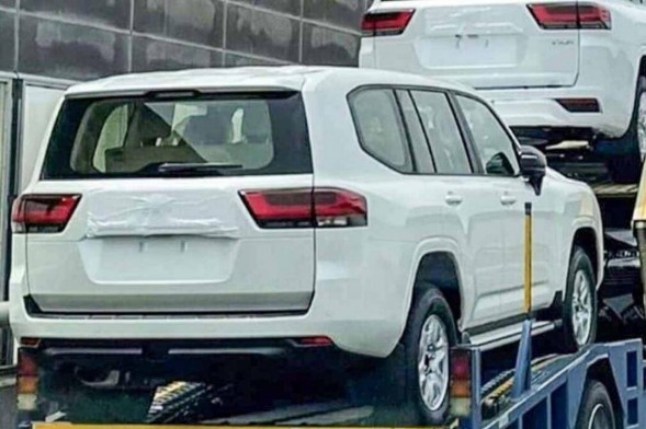 Toyota Land Cruiser th&ecirc;́ h&ecirc;̣ mới được trang bị đ&ocirc;̣ng cơ dung tích 3.5 lí 1