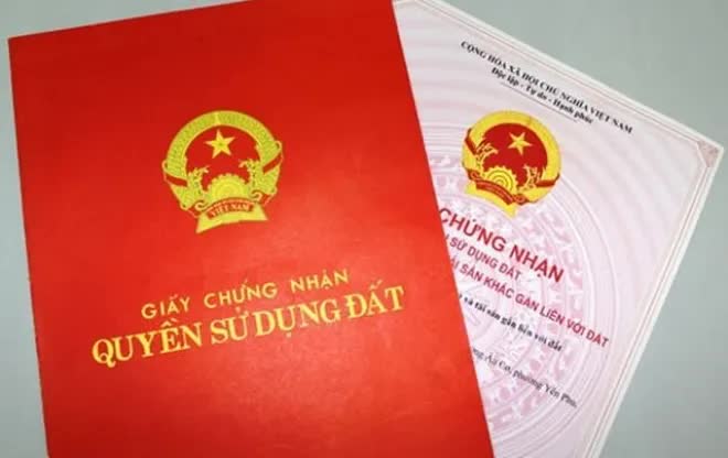 cận cảnh sổ đỏ