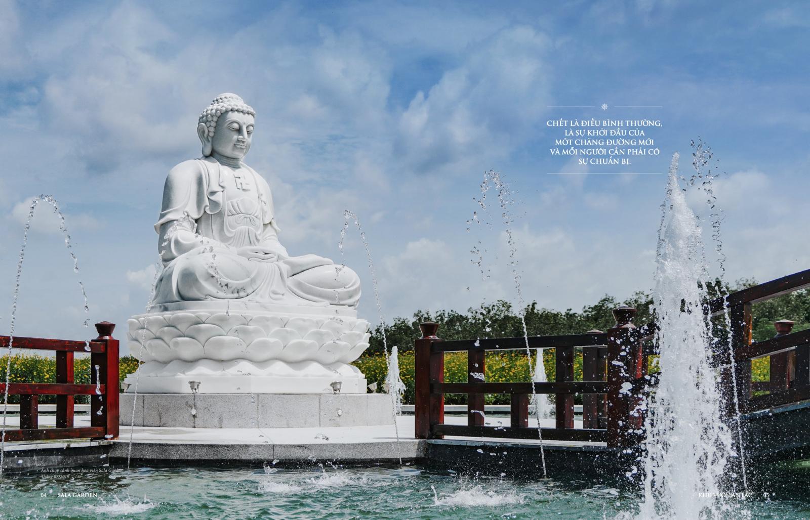 Tượng Phật trong hoa viên nghĩa trang Sala Garden