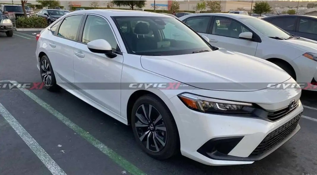 Cận cảnh Honda Civic 2022 bằng "xương bằng thịt" ngo&agrave;i đời.
