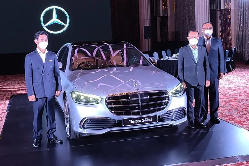 Mercedes-Benz S-Class 2021 v&eacute;n m&agrave;n tại Indonesia.