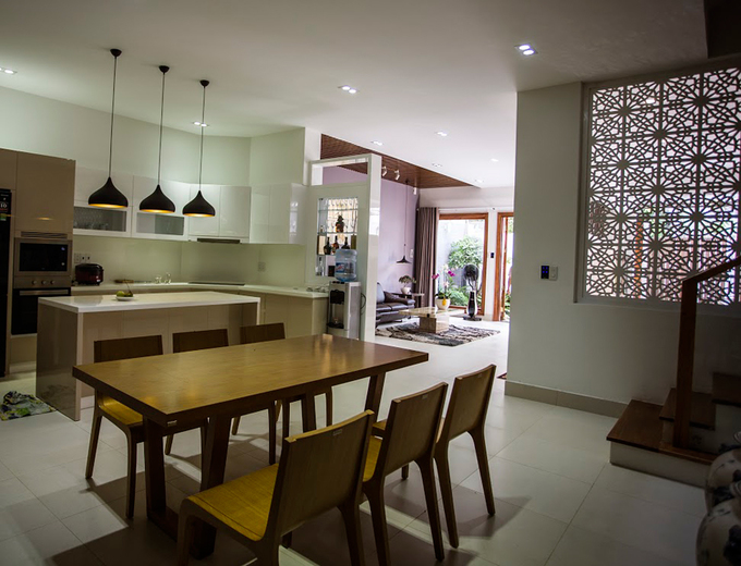 Thiết kế phòng bếp nhà phố 4 tầng trên đất 8x15m