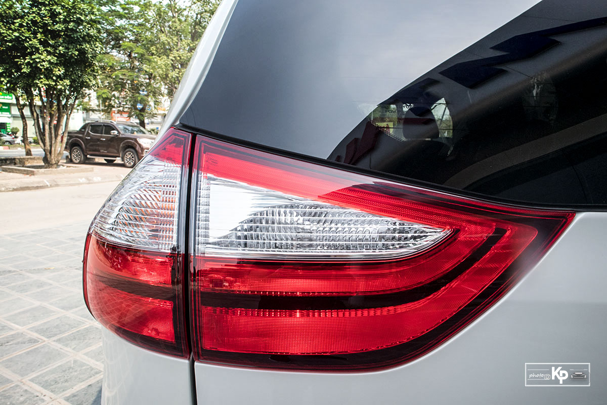 Soi sự khác nhau của Toyota Sienna 2021 và đời cũ a13