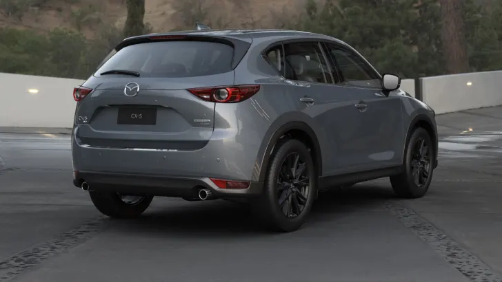 Mazda CX-5 2022 thế hệ mới vẫn tiếp tục sử dụng ng&ocirc;n ngữ thiết kế của model đương thời.