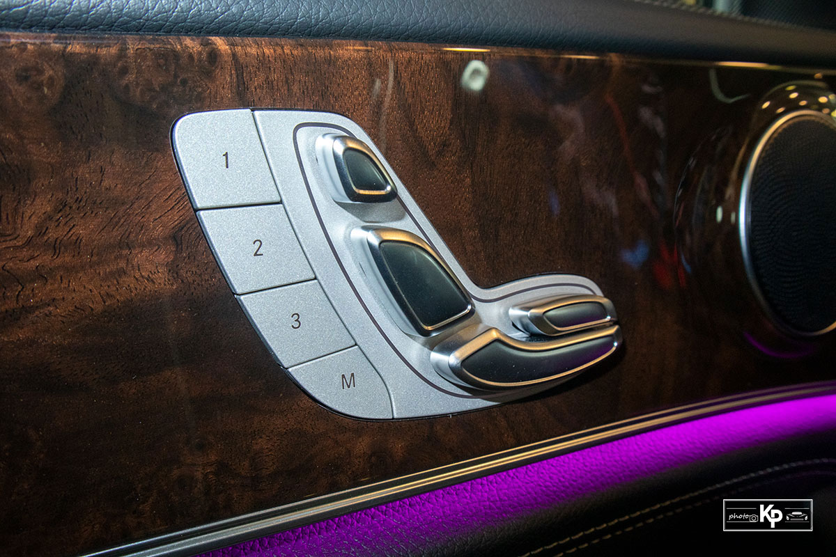 Mercedes-Benz E200 Exclusive 2021 gi&aacute; hơn 2,3 tỷ đồng c&oacute; g&igrave; đặc biệt? a19