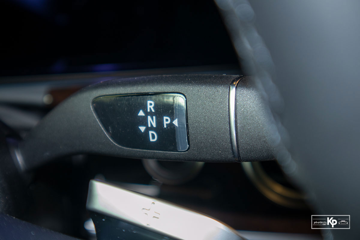 Mercedes-Benz E200 Exclusive 2021 gi&aacute; hơn 2,3 tỷ đồng c&oacute; g&igrave; đặc biệt? a26