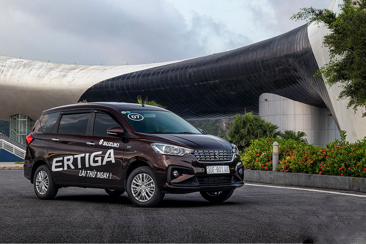 Suzuki Ertiga l&agrave; mẫu xe kh&aacute; ăn kh&aacute;ch nhưng hiện tại chưa b&aacute;n nổi hai chục chiếc 1