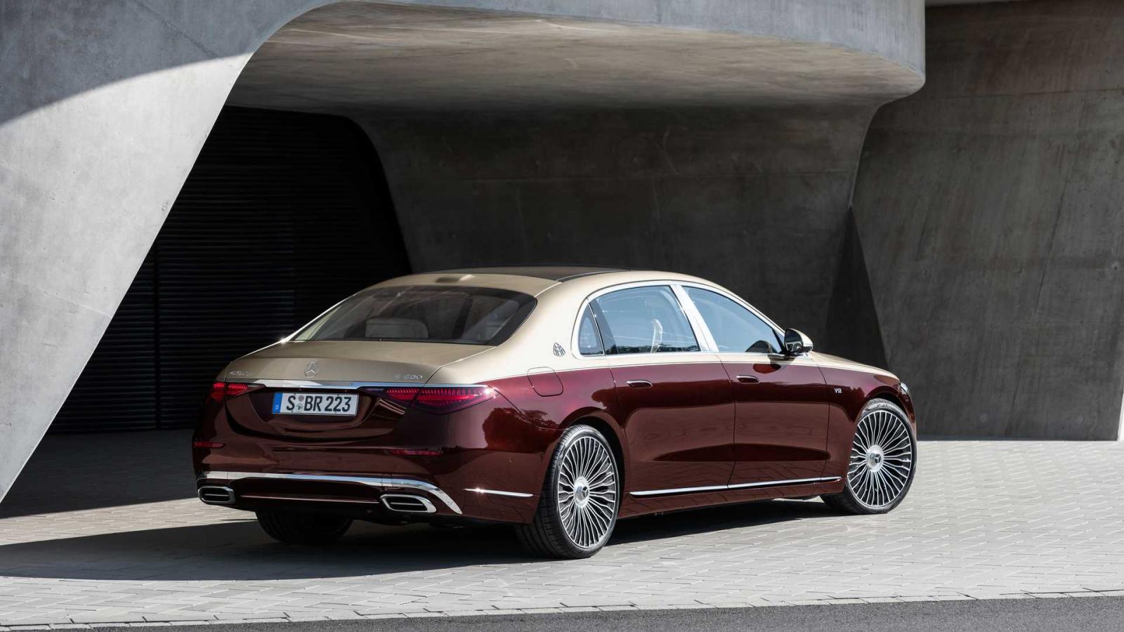 Mercedes-Maybach S680 2022 V12 xuất hiện kh&aacute; im ắng.