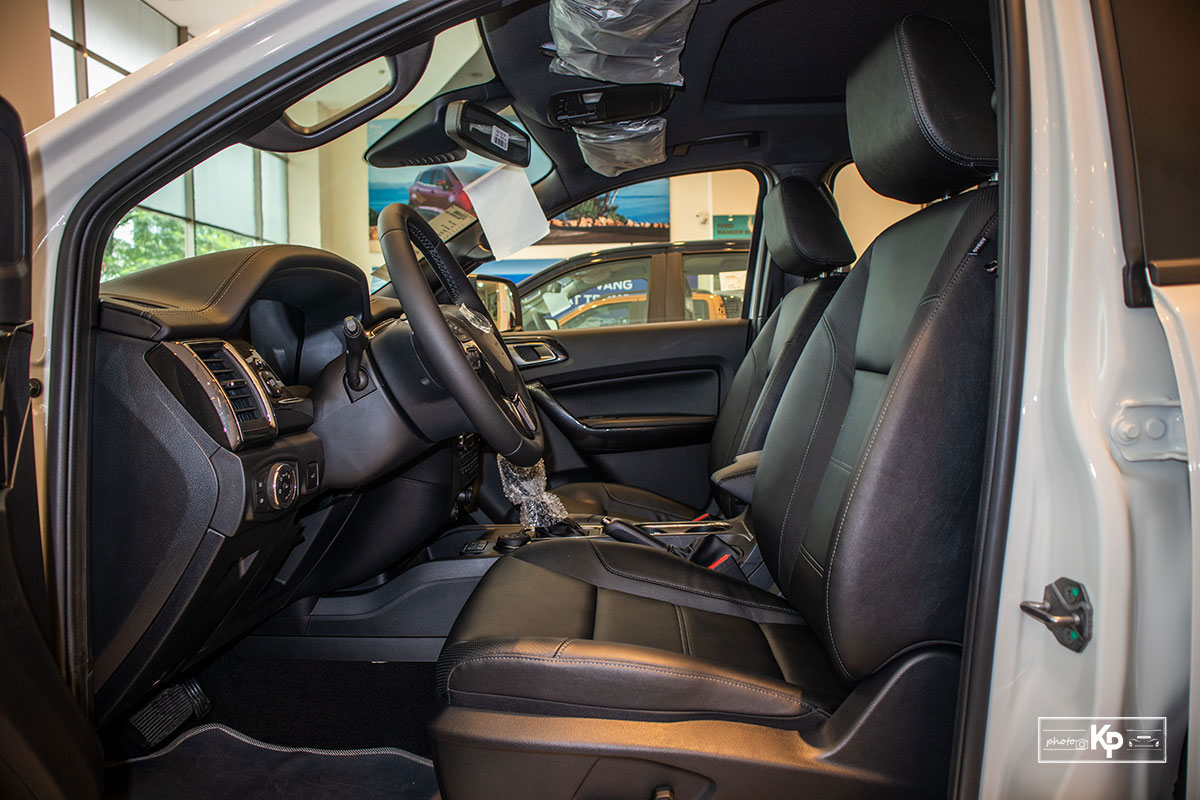 Đại l&yacute; "cắt m&aacute;u" giảm Ford Everest đến 100 triệu đồng trong th&aacute;ng 5/2021 a8