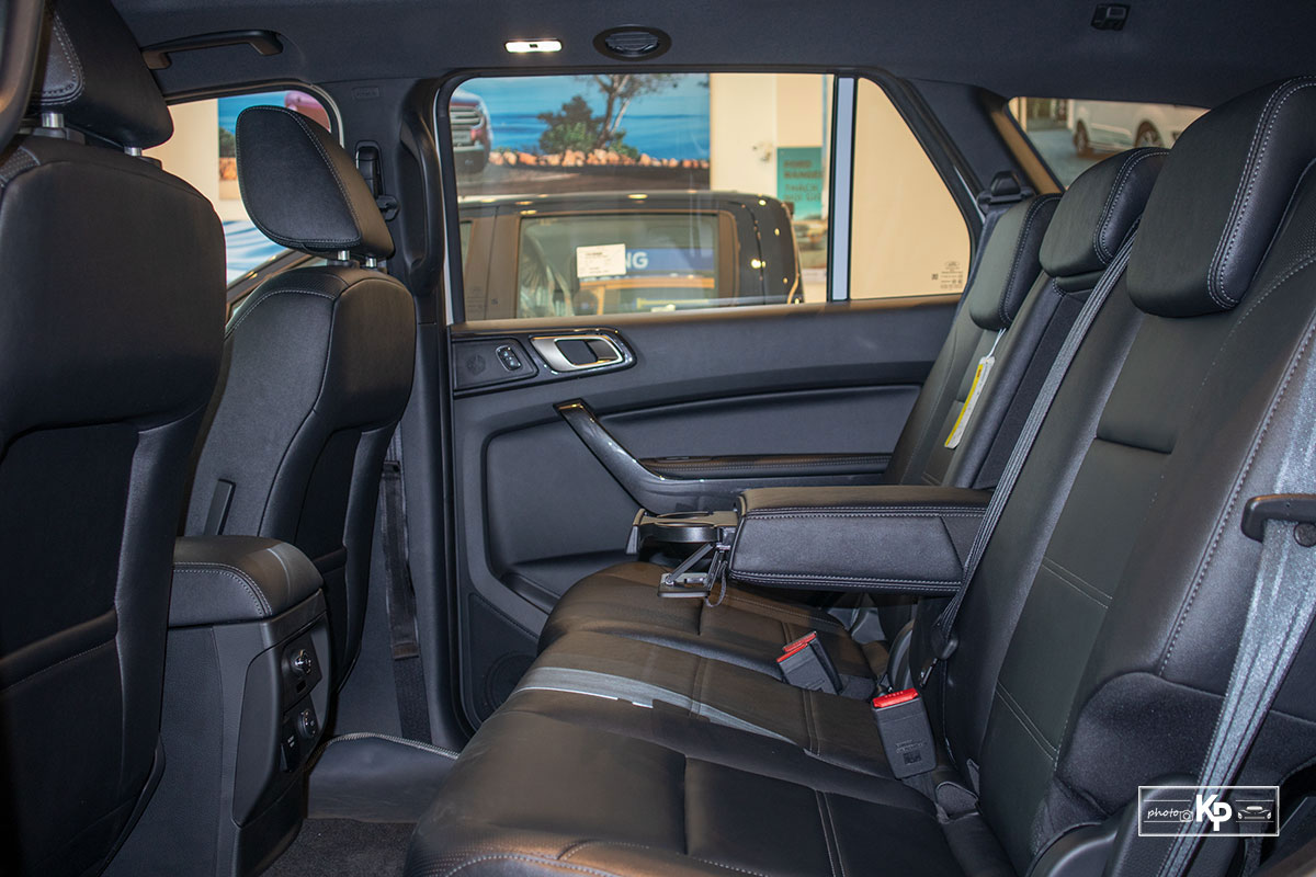 Đại l&yacute; "cắt m&aacute;u" giảm Ford Everest đến 100 triệu đồng trong th&aacute;ng 5/2021 a9