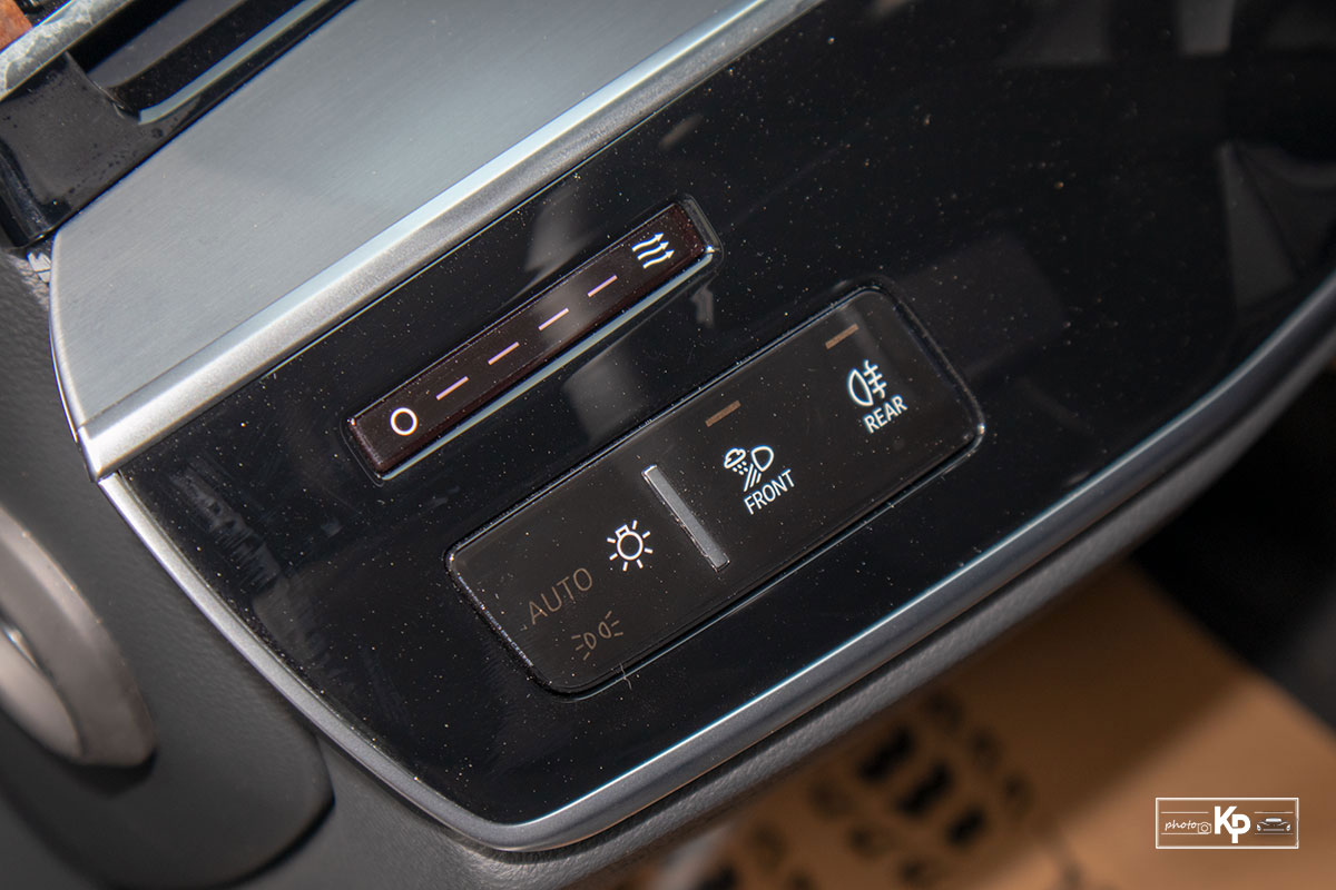 Ảnh Đèn pha auto xe Audi A8L 2021