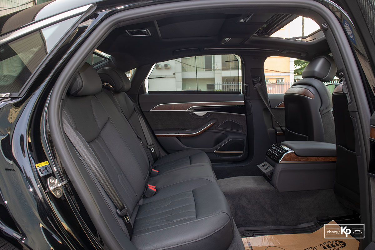 Đánh giá xe Audi A8L 2021 đầu tiên tại Việt Nam: Ghế sau Ảnh Ghế sau xe Audi A8L 2021