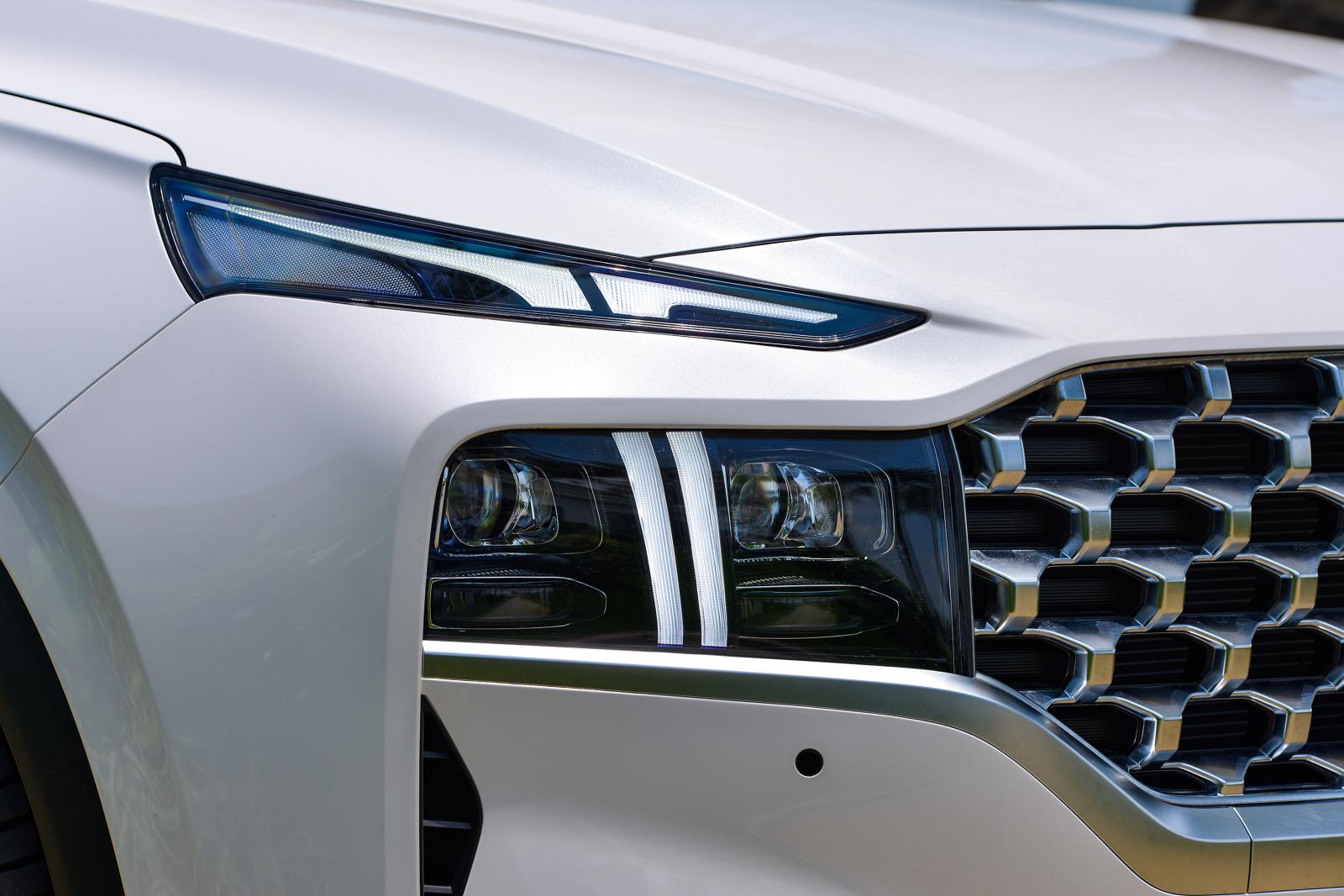 Soi những điểm nhấn đặc biệt tr&ecirc;n Hyundai Santa Fe 2021 a3