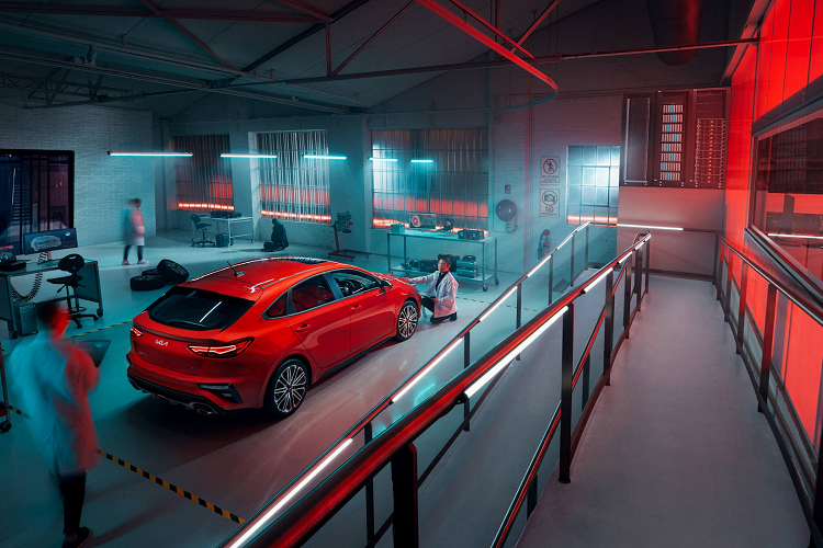 Kia Cerato 2021 mới mạnh mẽ, năng động v&agrave; hiện đại.