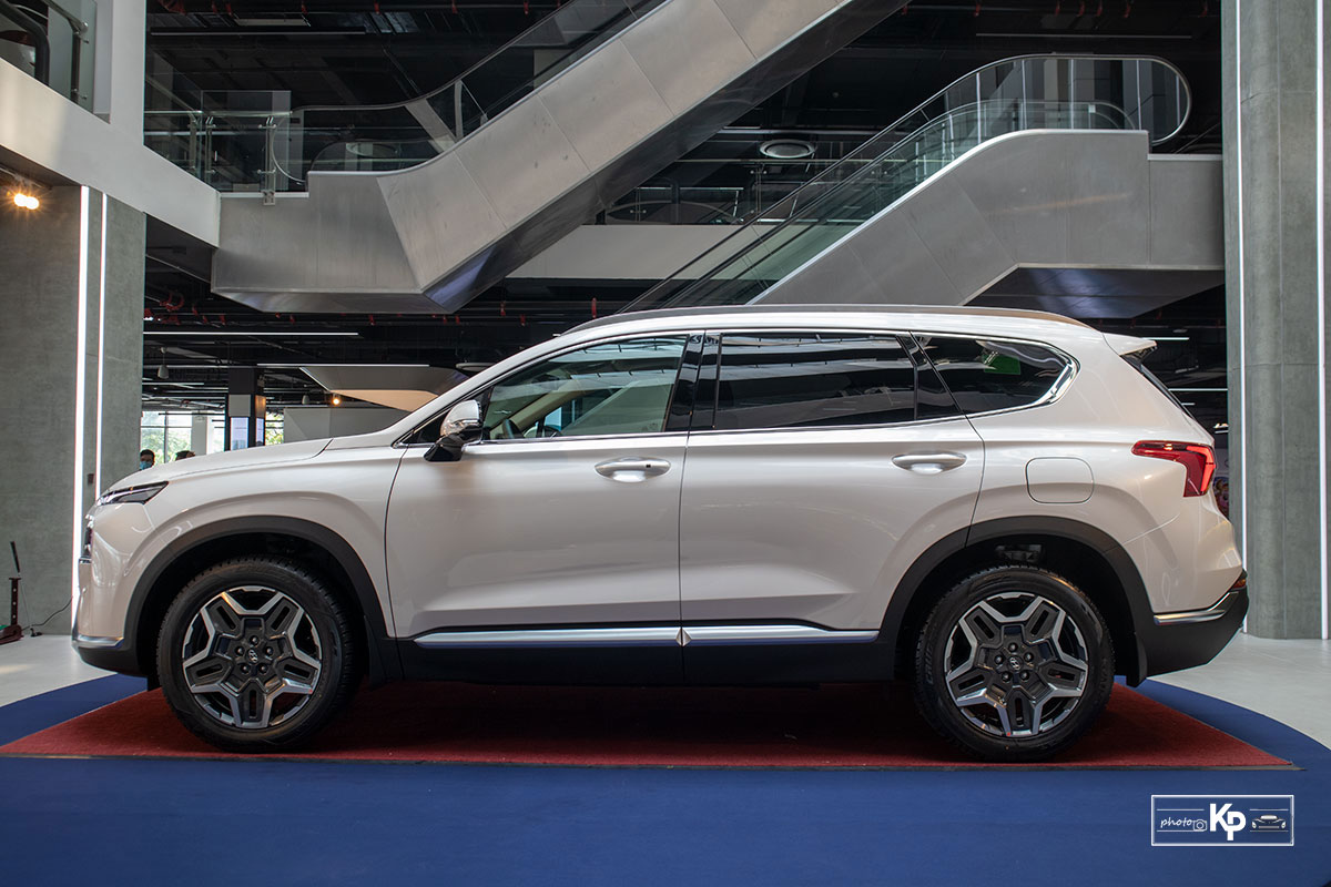 Ảnh Th&acirc;n xe Hyundai Santa Fe 2021