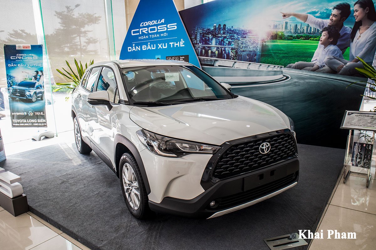 Toyota&nbsp;Corolla Cross khan h&agrave;ng khiến kh&aacute;ch mua phải chấp nhận chờ đợi 1