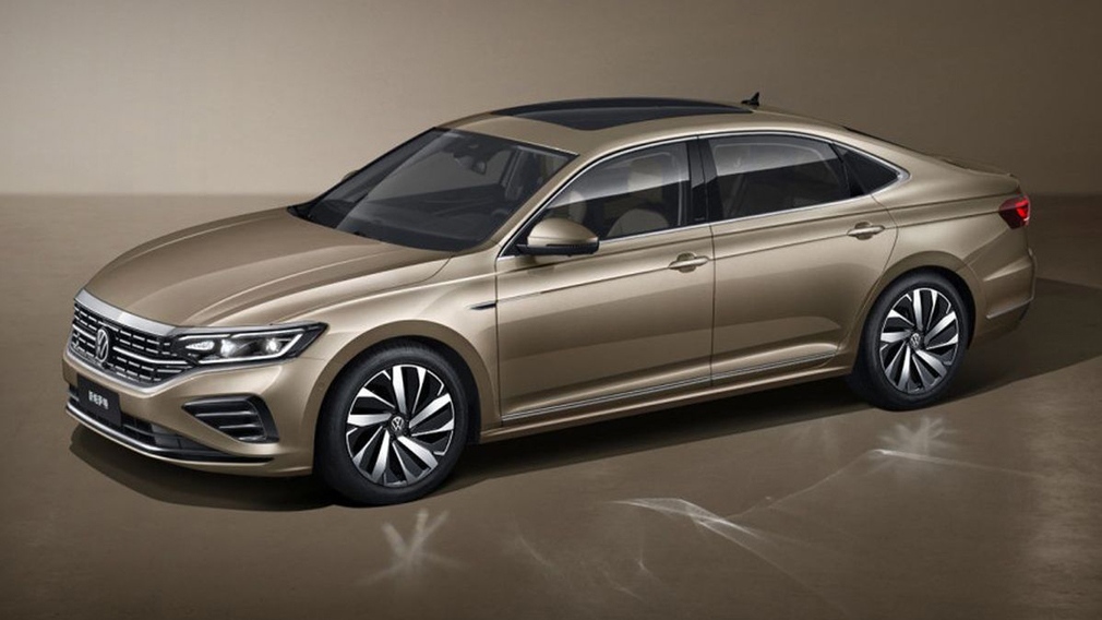 Volkswagen Passat 2022 cập nhật mới với nhiều tinh chỉnh thiết kế.