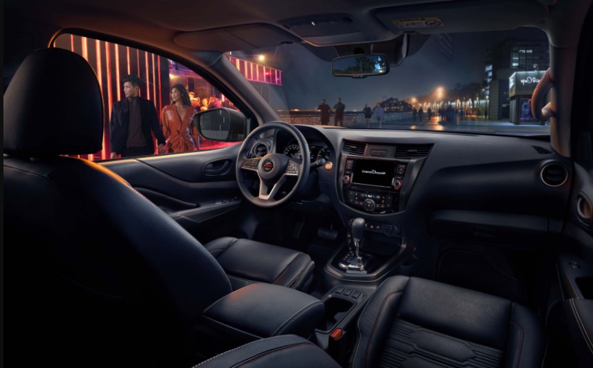 Giá lăn bánh Nissan Navara 2021 dự tính - Ảnh 1.