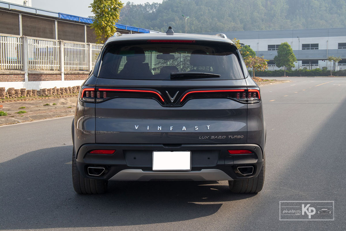Ảnh Đu&ocirc;i xe VinFast Lux SA2.0 2021