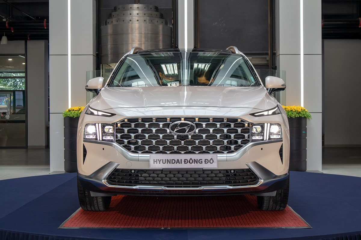 Ảnh đầu xe Hyundai Santa Fe 2021 