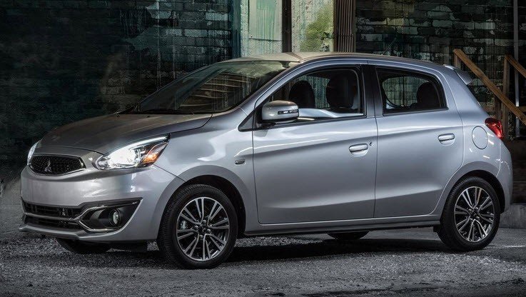 Tại thời đi&ecirc;̉m ngừng bán, Mitsubishi Mirage v&acirc;̃n mang phom của phi&ecirc;n bản 2016 với thi&ecirc;́t k&ecirc;́ m&ecirc;̀m mại. 1