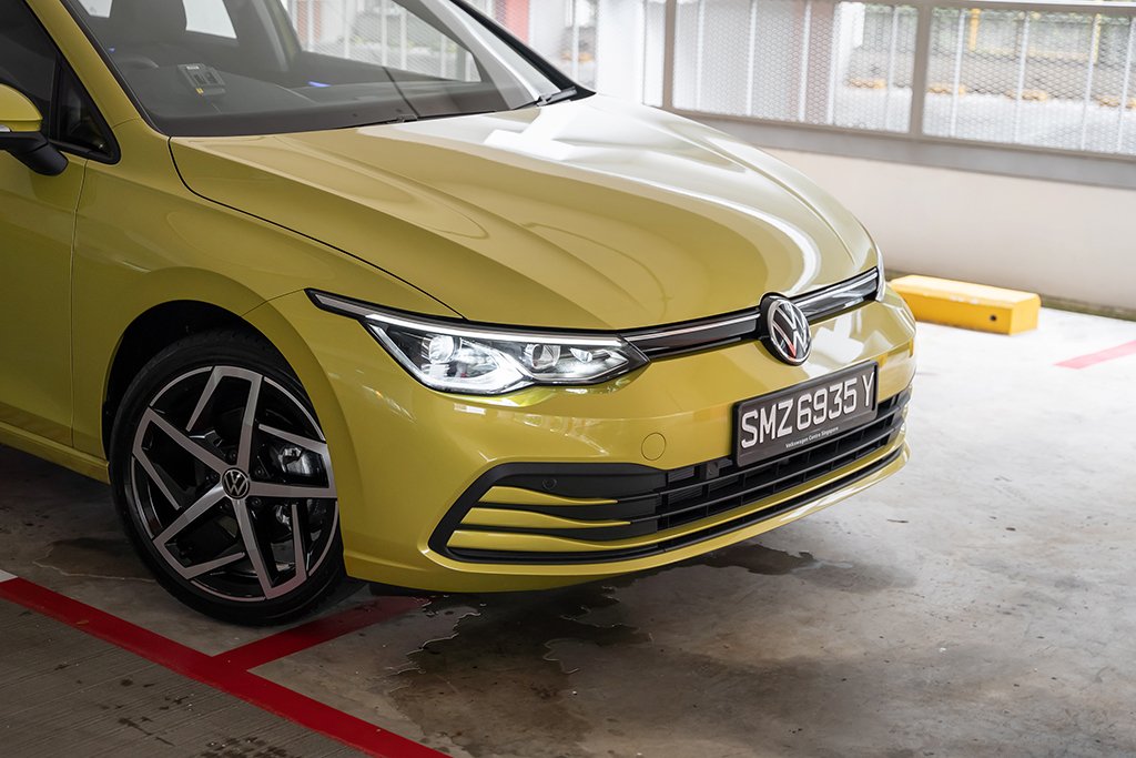Volkswagen Golf thế hệ mới bắt mắt hơn vẫn bảo toàn đặc trưng thiết kế quen thuộc.