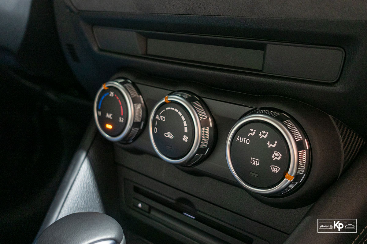 Ảnh Điều hòa xe Mazda CX-3 2021 a1