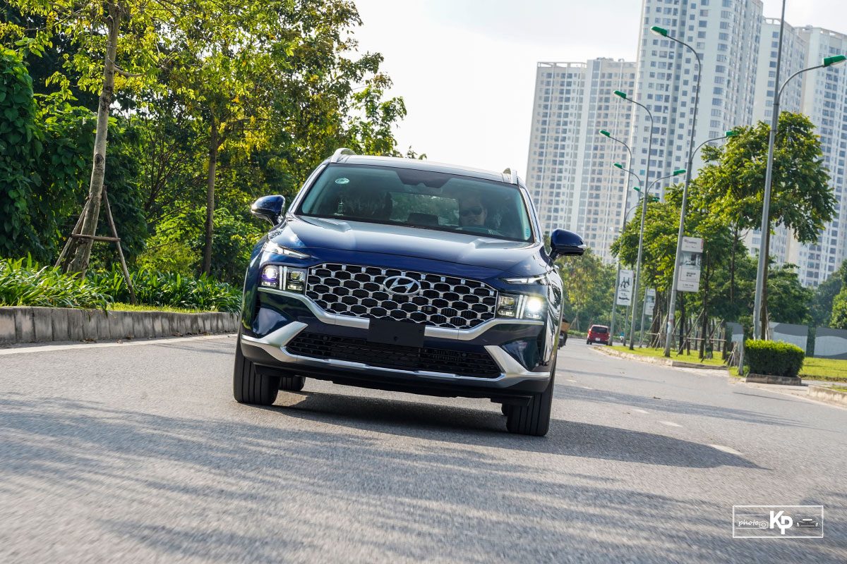 Muốn đổi Hyundai Santa Fe 2021, con trai b&agrave; T&acirc;n Vlog b&aacute;n xe vừ mua với chạy hơn 3.000 km a1
