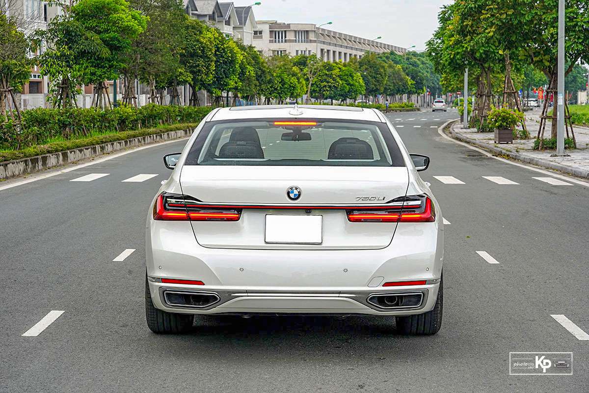 Ảnh Đuôi xe BMW 730Li Pure Excellence 2021