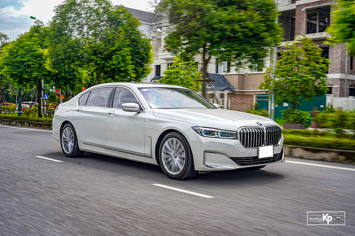 Ảnh Vận hành xe BMW 730Li Pure Excellence 2021 