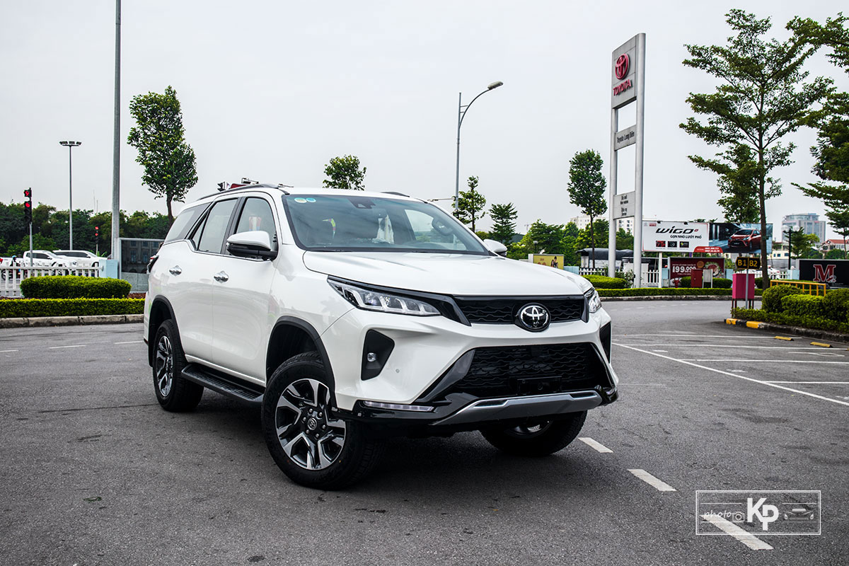 Ảnh Đầu xe Toyota Fortuner 2021: