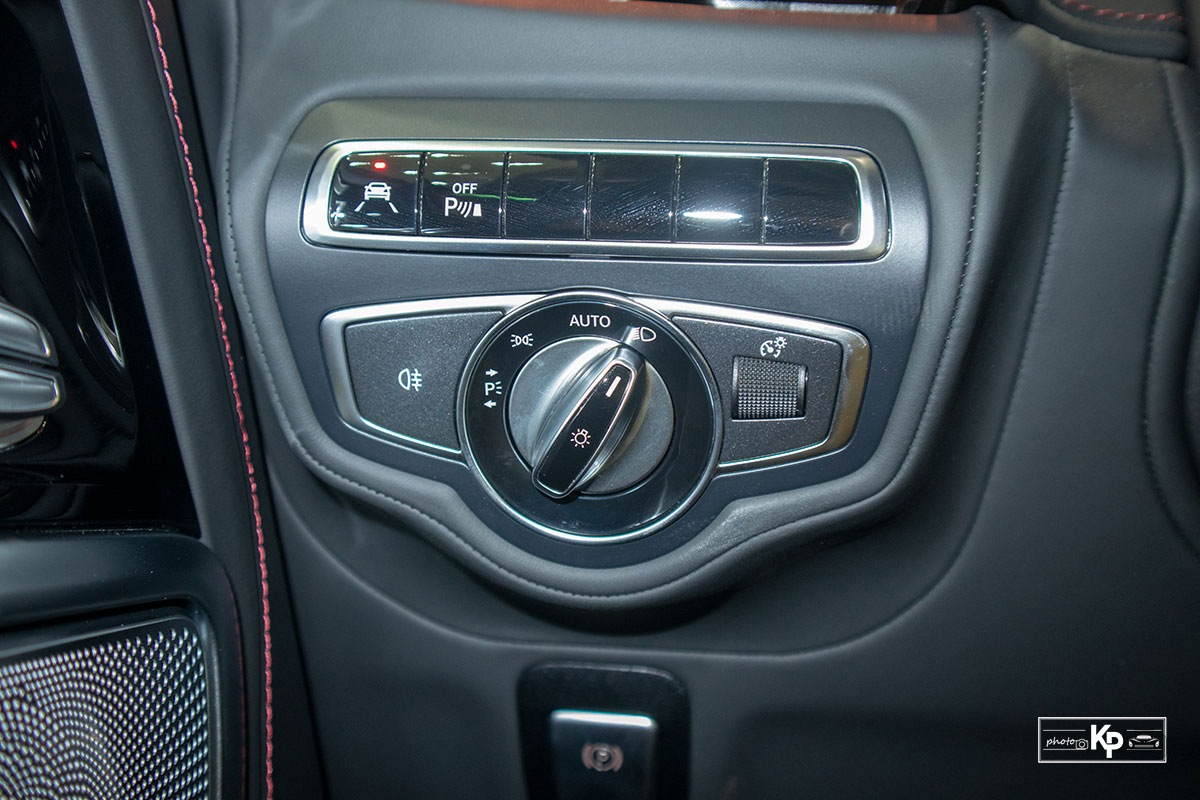 ảnh Chỉnh đèn xe Mercedes-AMG G63 2021