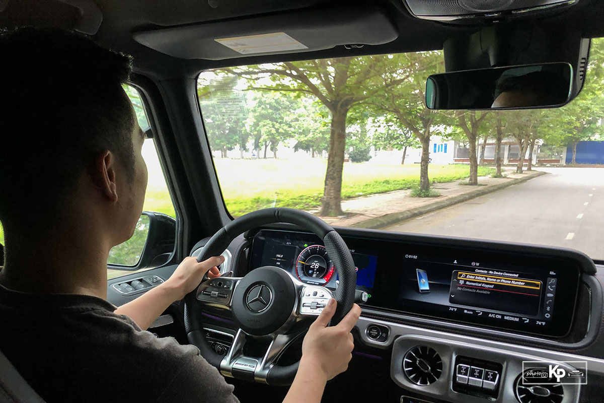 ảnh Vận hành xe Mercedes-AMG G63 2021