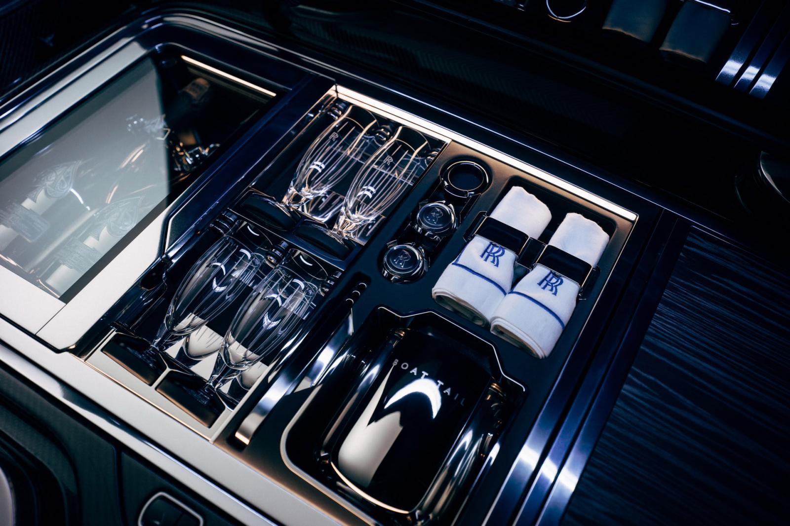 Rolls-Royce 'Boat Tail' trị giá 28 triệu USD - Ảnh 5 Rolls-Royce 'Boat Tail' trị giá 28 triệu USD - Ảnh 5.