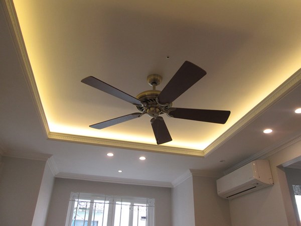 h&igrave;nh ảnh cận cảnh quạt trần