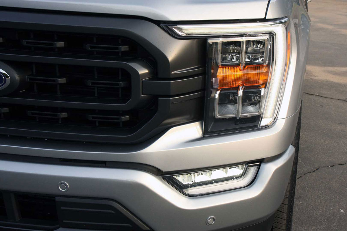 Ảnh Đ&egrave;n pha xe Ford F-150 2021 
