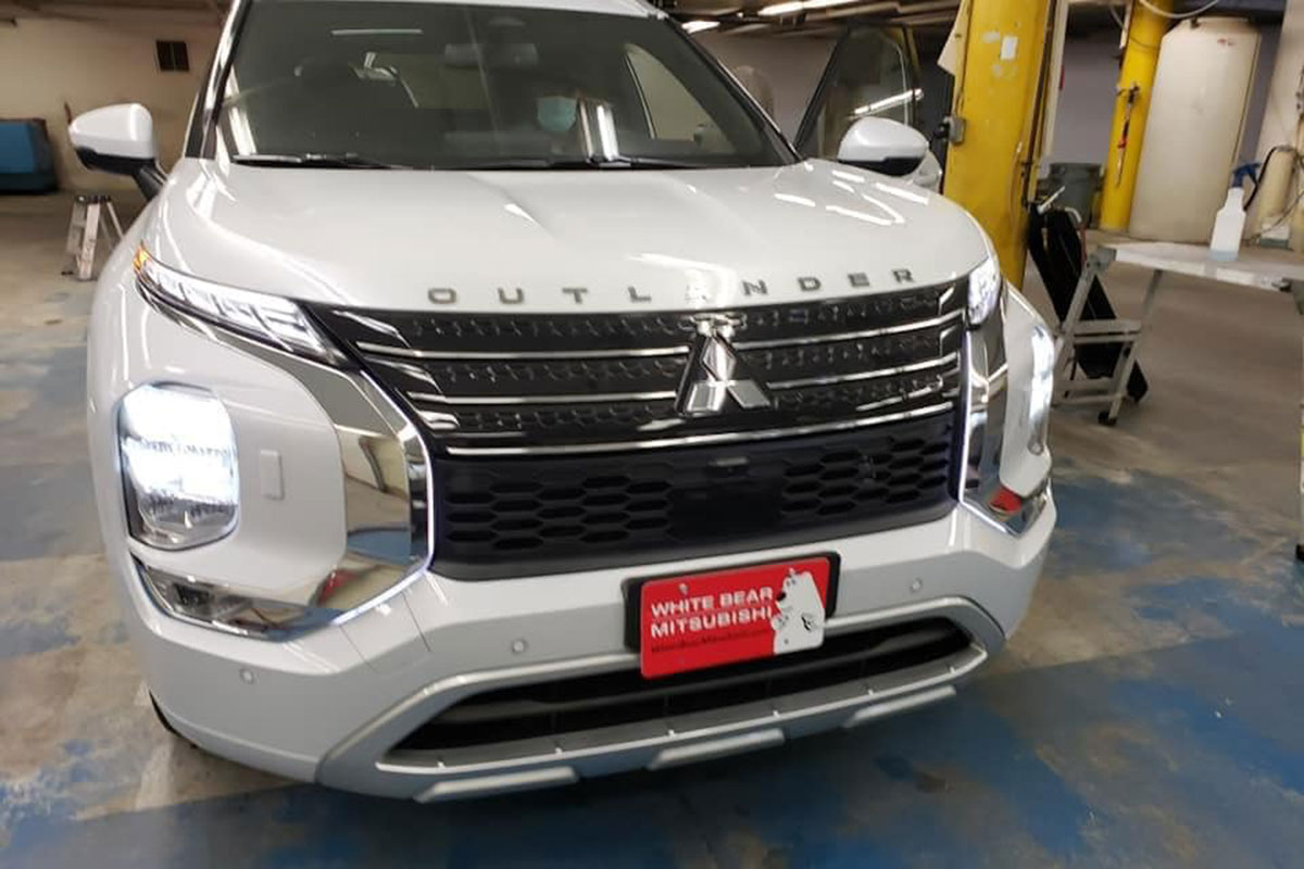 Ảnh thực tế Mitsubishi Outlander thế hệ mới tại đại lý: Quá đẹp, thay đổi đáng giá để thách thức CR-V, CX-5 a2