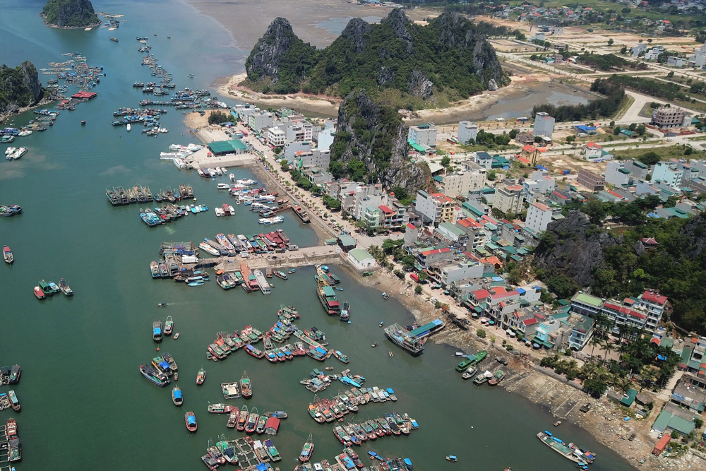 h&igrave;nh ảnh một g&oacute;c V&acirc;n Đồn, Quảng Ninh nh&igrave;n từ tr&ecirc;n cao