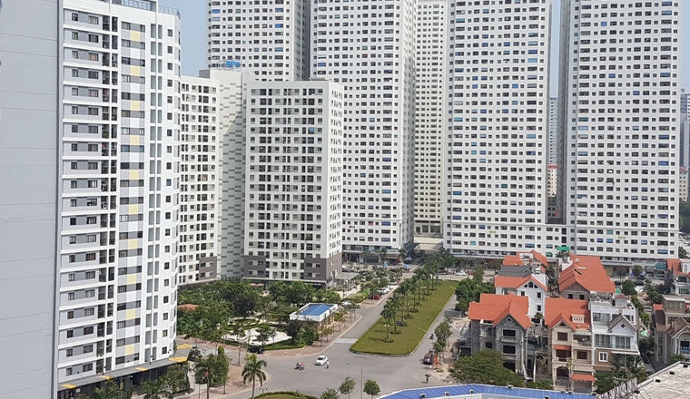 Nhiều t&ograve;a nh&agrave; chung cư nằm san s&aacute;t nhau