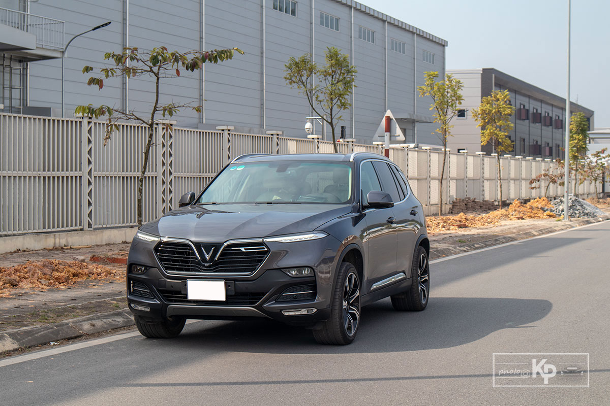 VinFast Lux SA2.0 đăng kiểm - Ảnh 1.