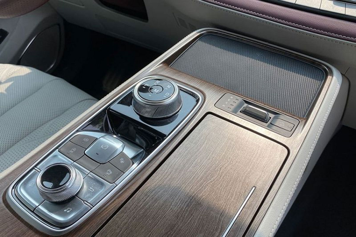 Đây có thể là nội thất "sang, xịn, mịn" của Ford Everest 2022 a4
